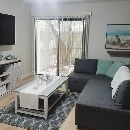 Cozy 3 Bed 2.5 Bath Located Near Busch Gardens Leilighet Tampa Eksteriør bilde