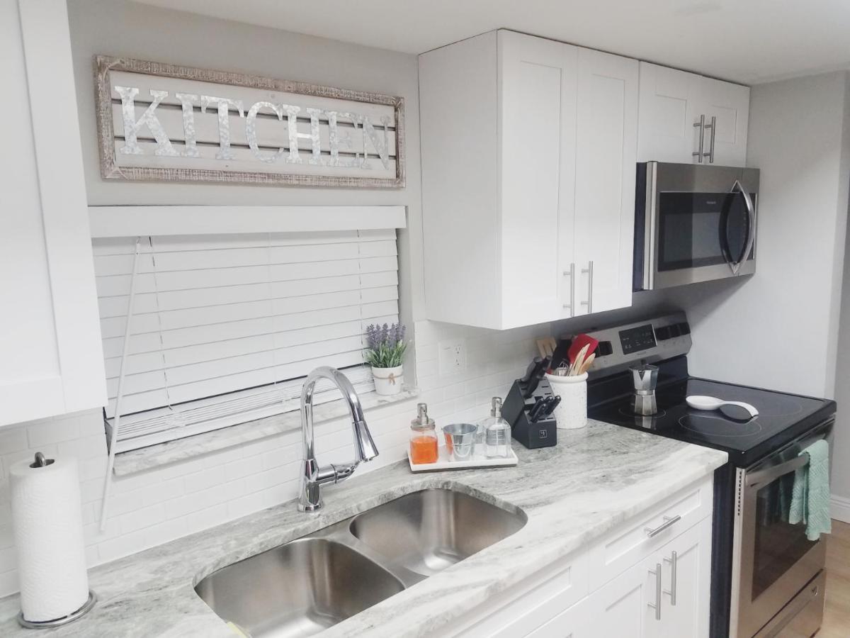 Cozy 3 Bed 2.5 Bath Located Near Busch Gardens Leilighet Tampa Eksteriør bilde