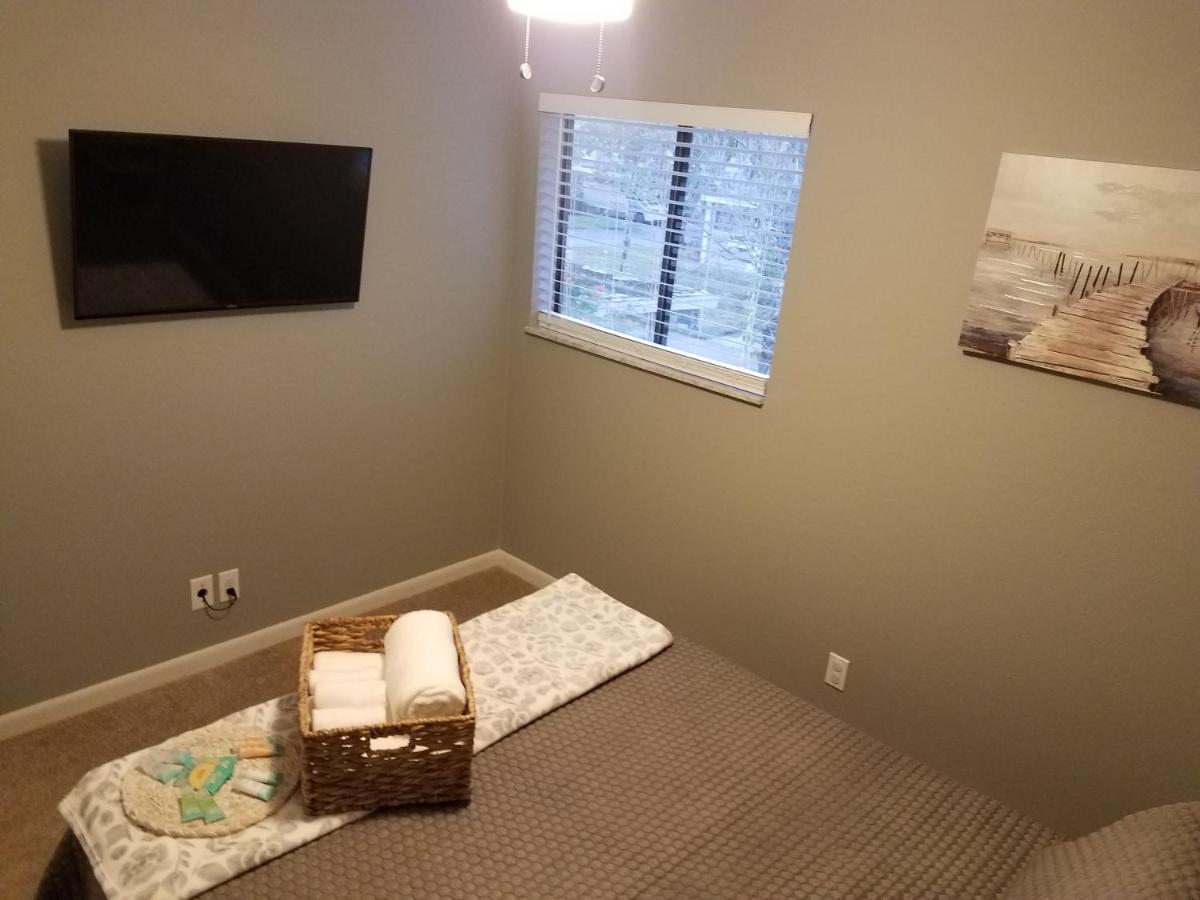 Cozy 3 Bed 2.5 Bath Located Near Busch Gardens Leilighet Tampa Eksteriør bilde